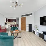 Comfortable With Parking In By Renters