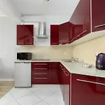 Comfortable With Parking In By Renters Apartment *