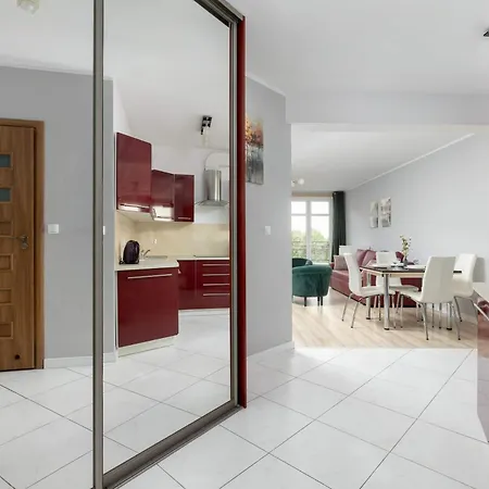 Apartment Comfortable With Parking In By Renters