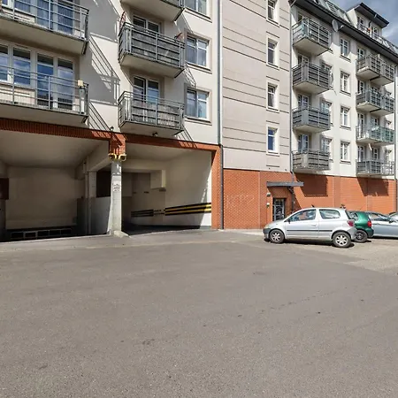 Comfortable With Parking In By Renters Apartment Szczecin