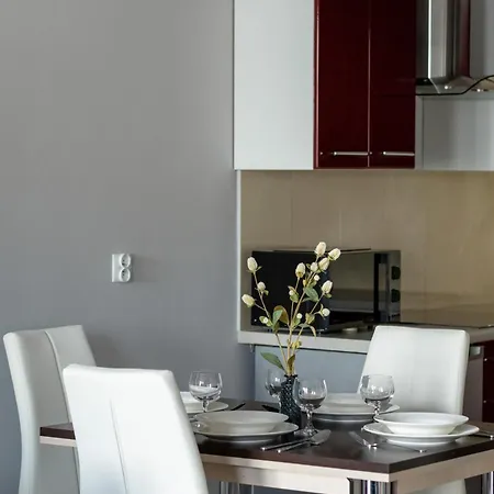 Comfortable With Parking In By Renters Stettin