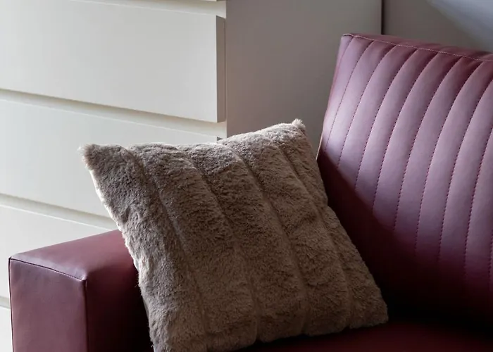 Apartament Comfortable With Parking In By Renters *