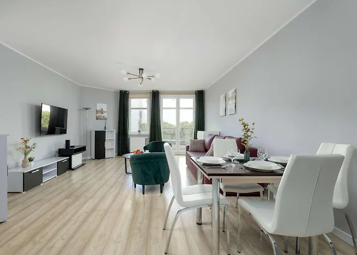 Comfortable With Parking In By Renters Apartament Szczecin